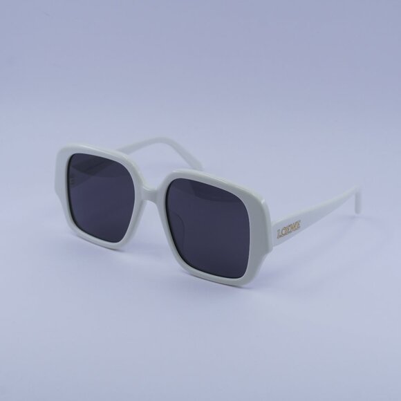 Loewe LW40134U 25A Sunglasses Ivory Square Frame, Smoke Lenses - Picture 1 of 10